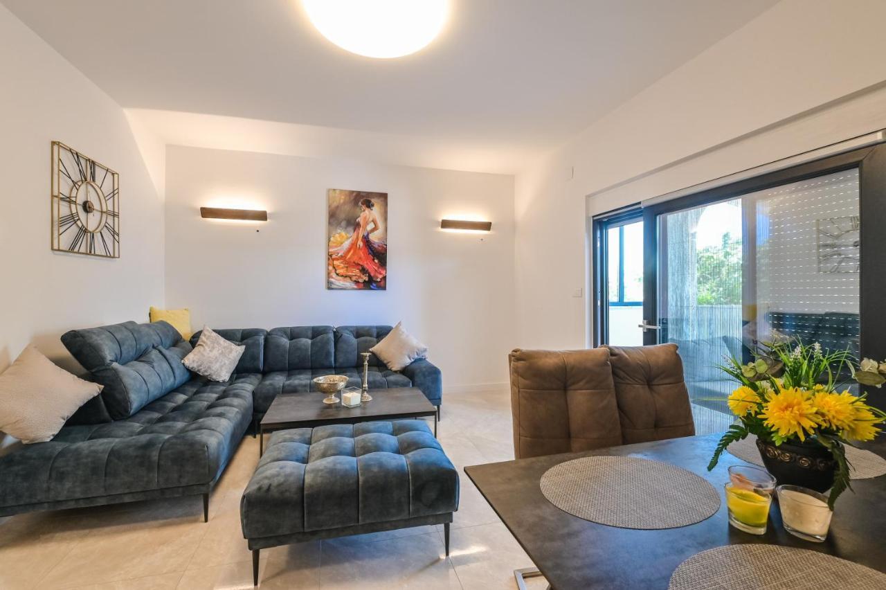 Apartament Ami
